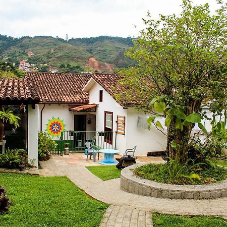 - Casa Pitanga - Acomodacao Lindissima Pertinho Da Igreja Do Rosario Ouro Preto  Kültér fotó